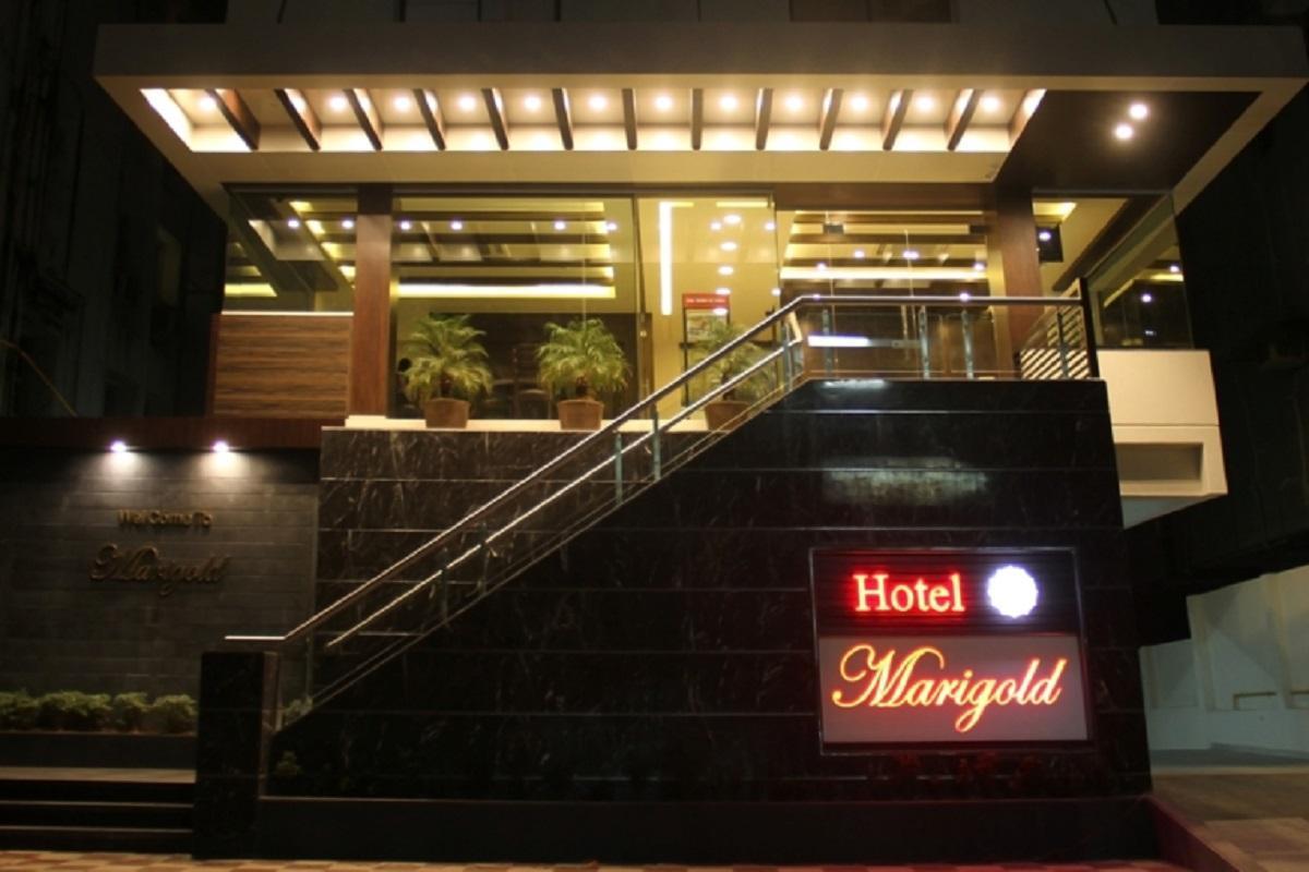Hotel Marigold Вадодара Екстериор снимка